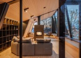 Aurora Lodge 2, living room in a hybrid house