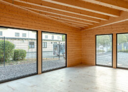 Log-structured hall building in Germany