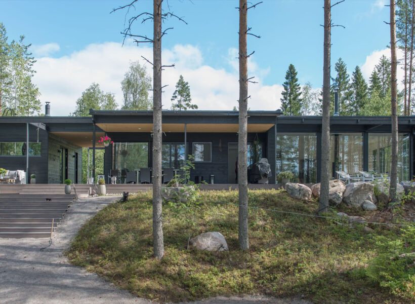 Modern log home