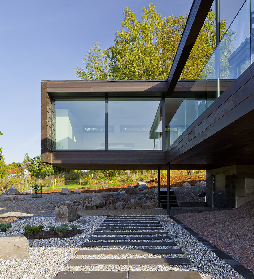 Villa Olon ilmassa leijuva makuuhuone